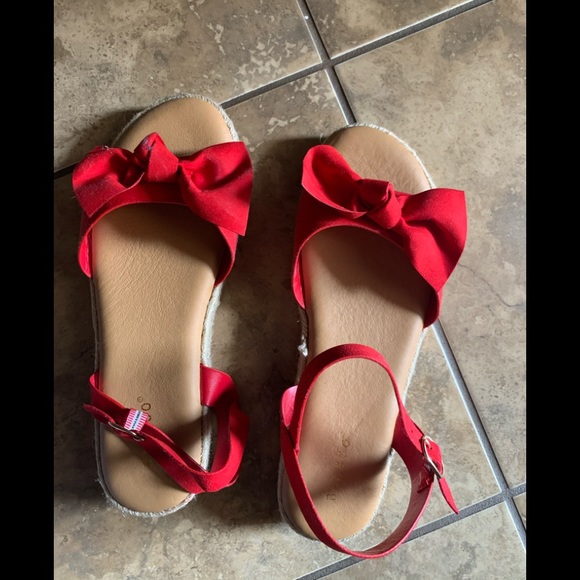 bamboo bow sandals